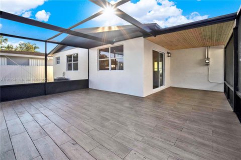 Casa en venta en Homestead, Florida, 3 dormitorios, 139.82 m2 № 1974161 - foto 29