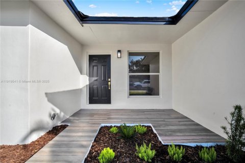 Casa en venta en Homestead, Florida, 3 dormitorios, 139.82 m2 № 1974161 - foto 4