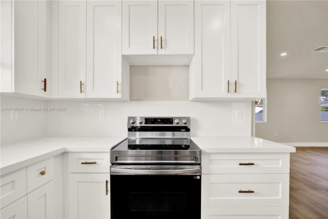 Casa en venta en Homestead, Florida, 3 dormitorios, 139.82 m2 № 1974161 - foto 13