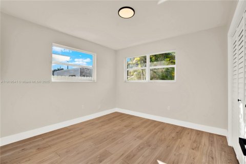 Casa en venta en Homestead, Florida, 3 dormitorios, 139.82 m2 № 1974161 - foto 23