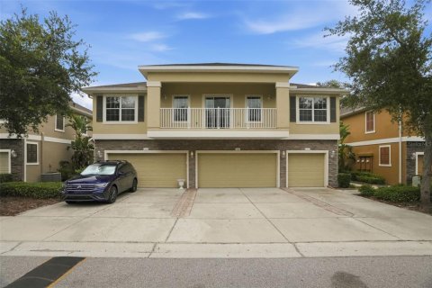 Townhouse in Tampa, Florida 2 bedrooms, 117.43 sq.m. № 2218451