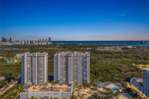 Copropriété à vendre à North Miami, Floride: 3 chambres, 190.26 m2 № 2024944 - photo 23