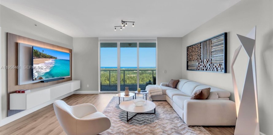 Condo à North Miami, Floride, 3 chambres  № 2024944