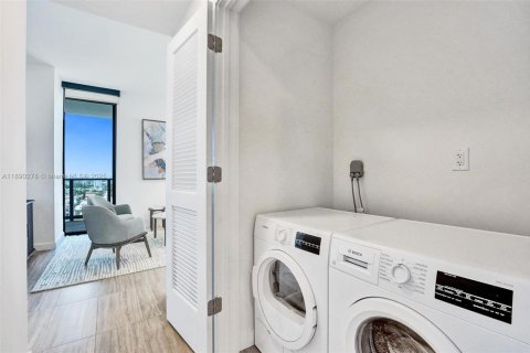 Copropriété à vendre à Miami Beach, Floride: 4 chambres, 109.35 m2 № 1946468 - photo 18
