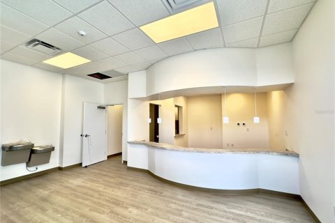 Commercial property in Lake Mary, Florida 190.64 sq.m. № 2376607 - photo 4