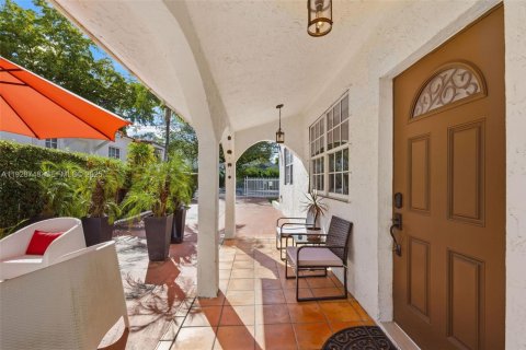 Appartement à louer à Miami, Floride: 2 chambres, 83.61 m2 № 1987529 - photo 15