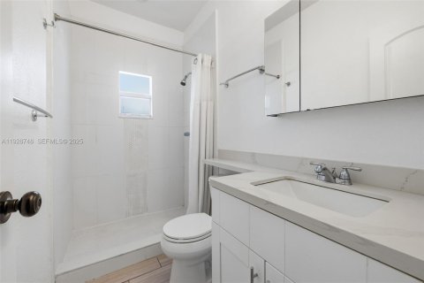 Appartement à louer à Miami, Floride: 2 chambres, 83.61 m2 № 1987529 - photo 18