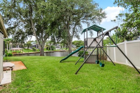 Villa ou maison à vendre à Palm Coast, Floride: 4 chambres, 198.35 m2 № 2355146 - photo 12