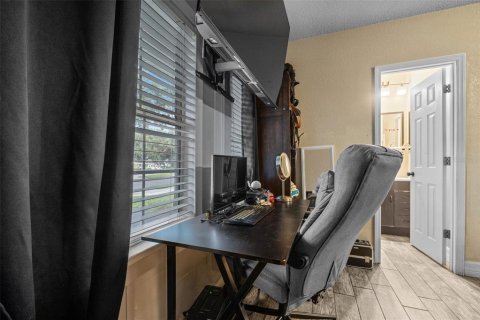 House in Seffner, Florida 3 bedrooms, 141.68 sq.m. № 1804003 - photo 30
