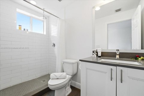 Снять в аренду квартиру в Майами, Флорида 1 спальня, 55.74м2, № 1926529 - фото 11