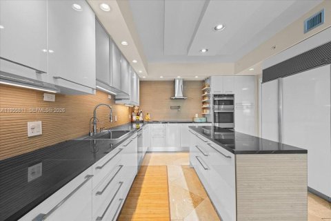 Condominio en venta en Hollywood, Florida, 4 dormitorios, 322 m2 № 2009954 - foto 28