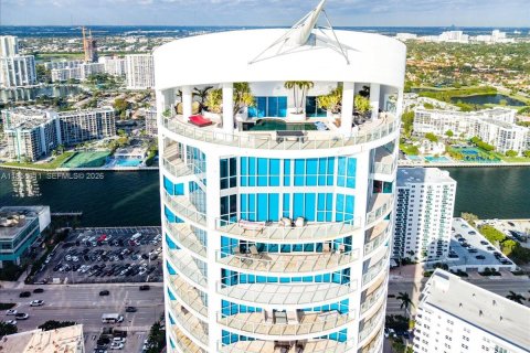 Condominio en venta en Hollywood, Florida, 4 dormitorios, 322 m2 № 2009954 - foto 5