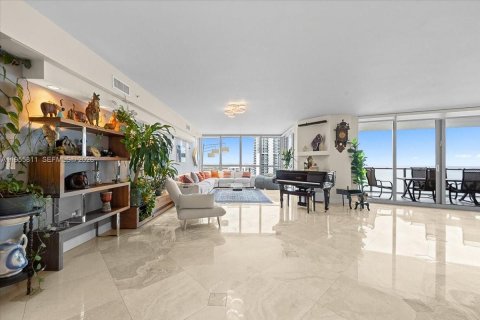 Condominio en venta en Hollywood, Florida, 4 dormitorios, 322 m2 № 2009954 - foto 10