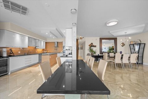 Condominio en venta en Hollywood, Florida, 4 dormitorios, 322 m2 № 2009954 - foto 24