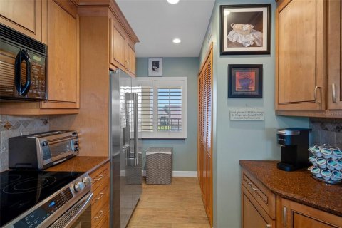 Condo in Port Richey, Florida, 2 bedrooms  № 1622069 - photo 21