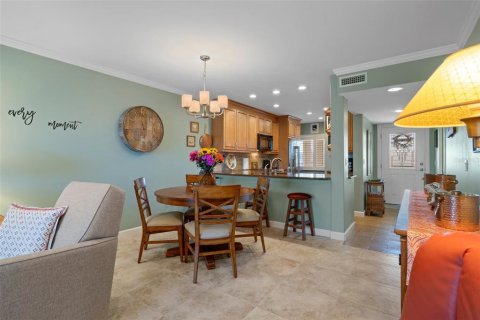 Condominio en venta en Port Richey, Florida, 2 dormitorios, 102.47 m2 № 1622069 - foto 15