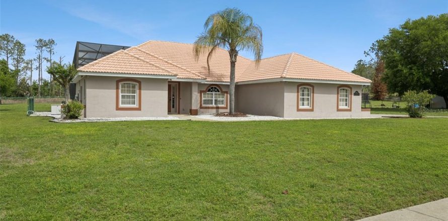 Casa en Clermont, Florida 3 dormitorios, 168.52 m2 № 2196159