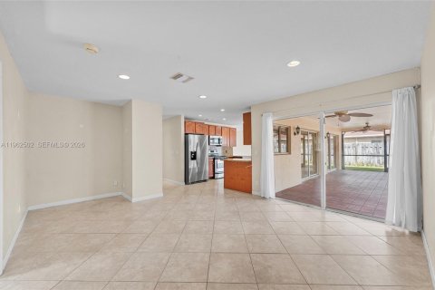 Villa ou maison à vendre à Coral Springs, Floride: 3 chambres, 141.86 m2 № 2023698 - photo 12