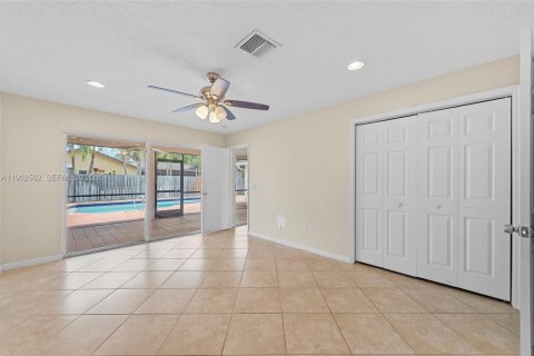Villa ou maison à vendre à Coral Springs, Floride: 3 chambres, 141.86 m2 № 2023698 - photo 21