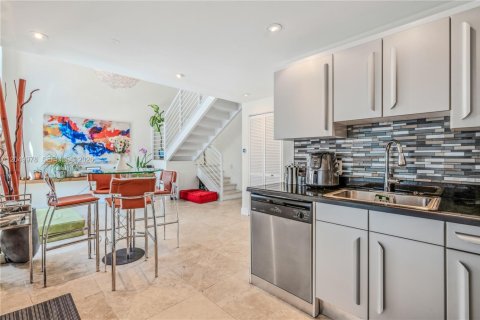 Copropriété à louer à Miami Beach, Floride: 1 chambre, 70.61 m2 № 2149251 - photo 14