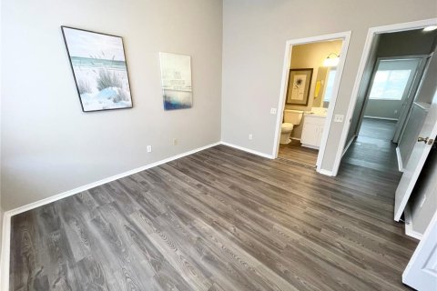 Townhouse in Oldsmar, Florida 2 bedrooms, 103.12 sq.m. № 1911212 - photo 11