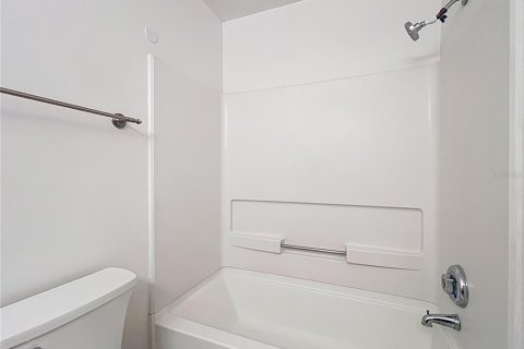 Condo in Lake Mary, Florida, 3 bedrooms  № 1773383 - photo 17