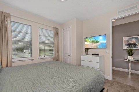 Casa en venta en Kissimmee, Florida, 8 dormitorios, 378.76 m2 № 1904269 - foto 30
