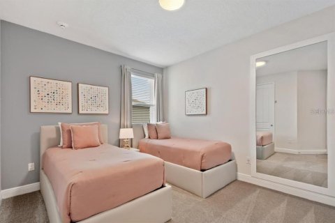 Casa en venta en Kissimmee, Florida, 8 dormitorios, 378.76 m2 № 1904269 - foto 18