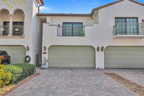 Townhouse in Dania Beach, Florida 3 bedrooms, 187.38 sq.m. № 1852091 - photo 1