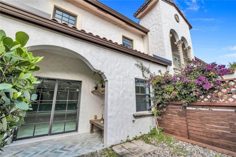 Townhouse in Dania Beach, Florida 3 bedrooms, 187.38 sq.m. № 1852091 - photo 22