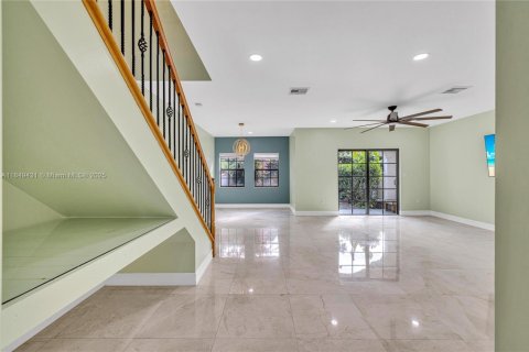 Townhouse in Dania Beach, Florida 3 bedrooms, 187.38 sq.m. № 1852091 - photo 14