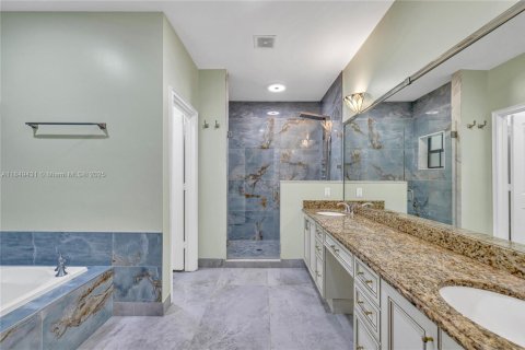 Townhouse in Dania Beach, Florida 3 bedrooms, 187.38 sq.m. № 1852091 - photo 30