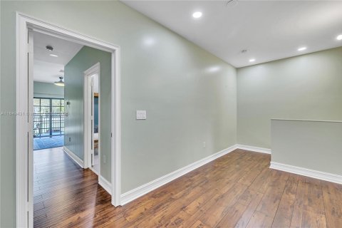 Townhouse in Dania Beach, Florida 3 bedrooms, 187.38 sq.m. № 1852091 - photo 24