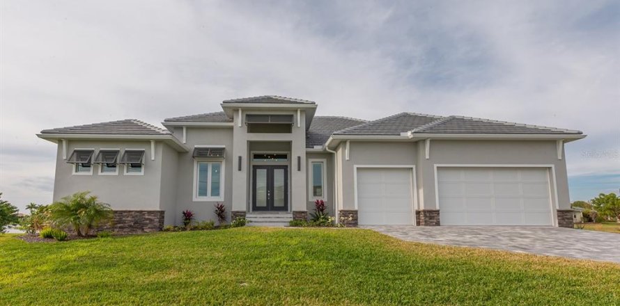 Villa ou maison à Punta Gorda, Floride 3 chambres, 249.91 m2 № 2125673