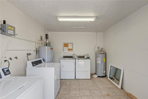 Condo in Saint Petersburg, Florida, 1 bedroom  № 2231508 - photo 21
