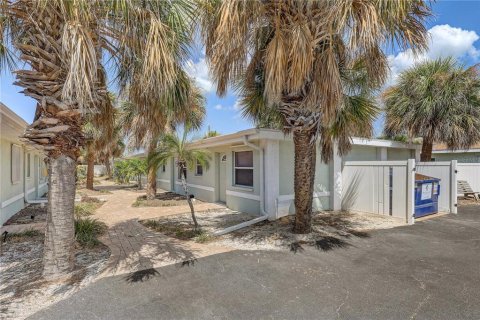 Condo in Saint Petersburg, Florida, 1 bedroom  № 2231508 - photo 24