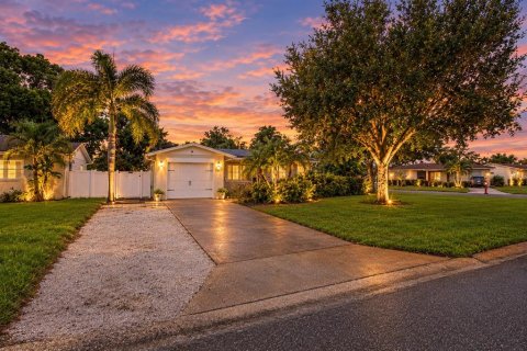 Casa en Saint Petersburg, Florida 3 dormitorios, 126.53 m2 № 2383807