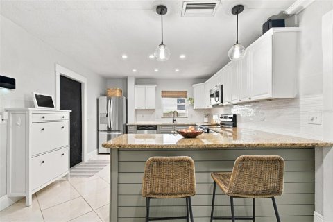 Casa en venta en Saint Petersburg, Florida, 3 dormitorios, 126.53 m2 № 2383807 - foto 14