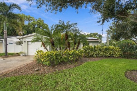 Casa en venta en Saint Petersburg, Florida, 3 dormitorios, 126.53 m2 № 2383807 - foto 3