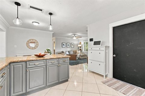 Casa en venta en Saint Petersburg, Florida, 3 dormitorios, 126.53 m2 № 2383807 - foto 18