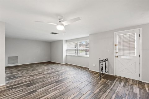Villa ou maison à vendre à Hudson, Floride: 2 chambres, 140.47 m2 № 2395946 - photo 13