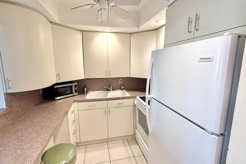 Купить кондоминиум в Дирфилд-Бич, Флорида 3 комнаты, 66.8м2, № 2146042 - фото 4