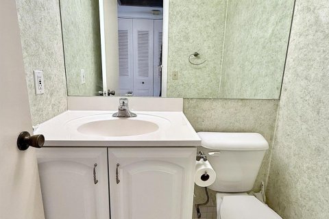 Купить кондоминиум в Дирфилд-Бич, Флорида 3 комнаты, 66.8м2, № 2146042 - фото 15