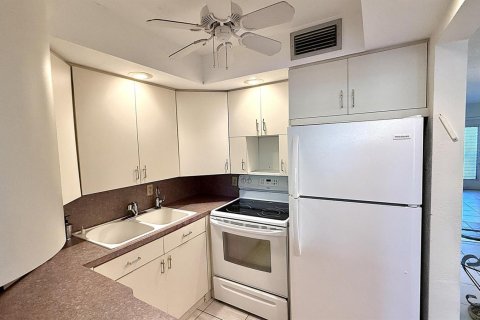 Купить кондоминиум в Дирфилд-Бич, Флорида 3 комнаты, 66.8м2, № 2146042 - фото 3
