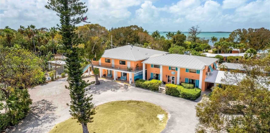 Hotel in Key Largo, Florida № 1705561