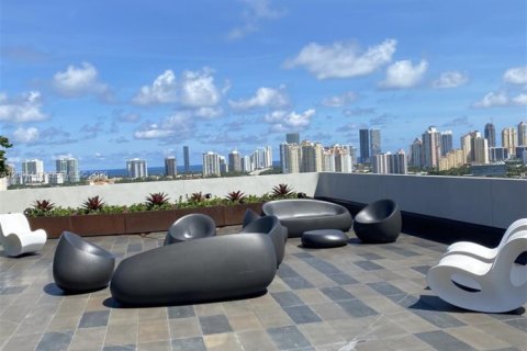 Commercial property in Aventura, Florida № 2090967 - photo 19