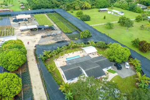 Villa ou maison à vendre à Miami, Floride: 3 chambres, 159.88 m2 № 1942083 - photo 1
