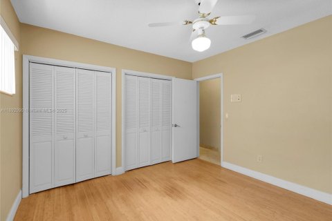 Casa en alquiler en Miami Beach, Florida, 3 dormitorios, 172.33 m2 № 1944170 - foto 20
