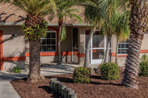Casa en venta en Punta Gorda, Florida, 3 dormitorios, 166.3 m2 № 1568104 - foto 5
