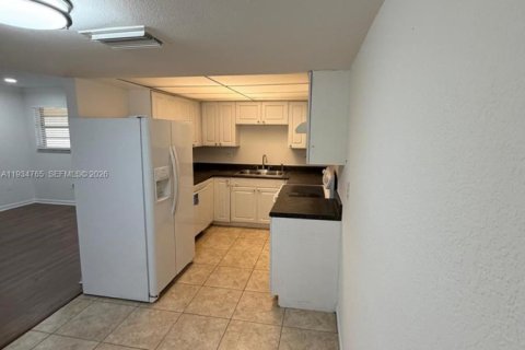 Снять в аренду кондоминиум в Корал-Спрингс, Флорида 2 спальни, 81.75м2, № 2051391 - фото 5